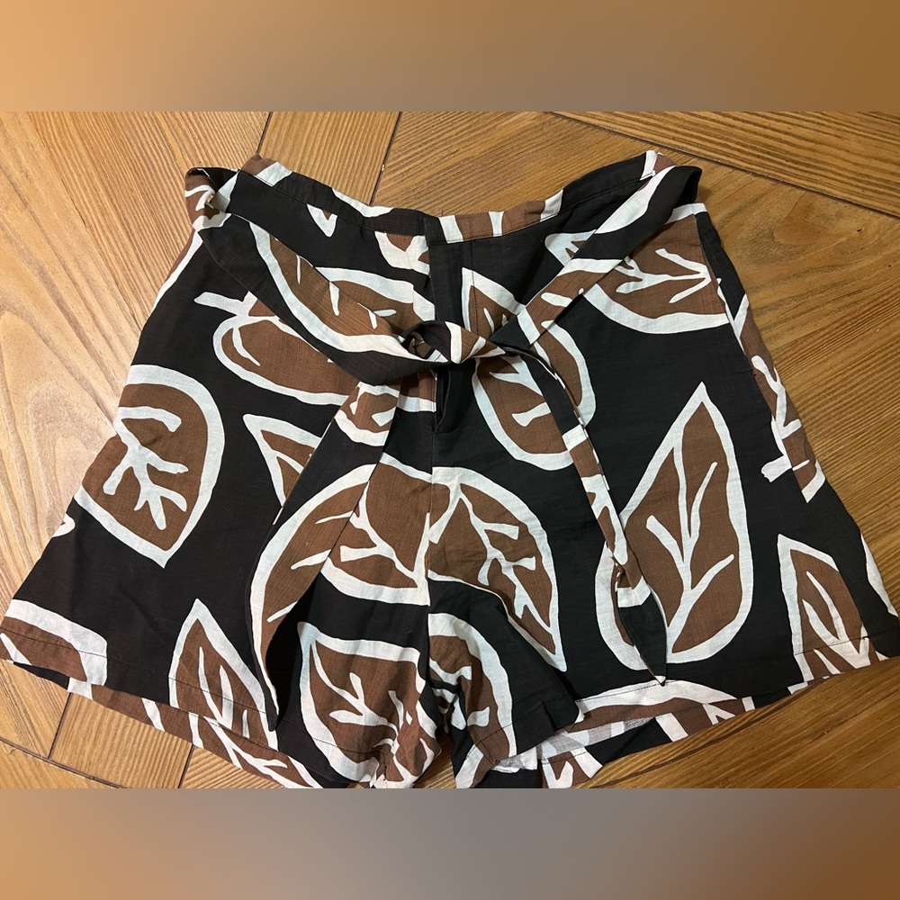 Who What Wear Shorts | women's black brown print shorts lined tie front